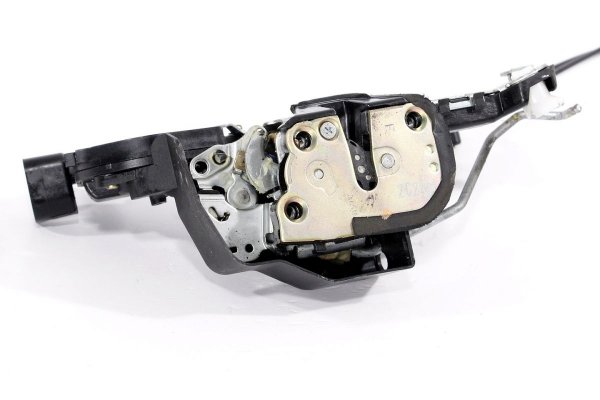 Zamek drzwi przód prawy Toyota Corolla E12 2002 Kombi (2-pin)