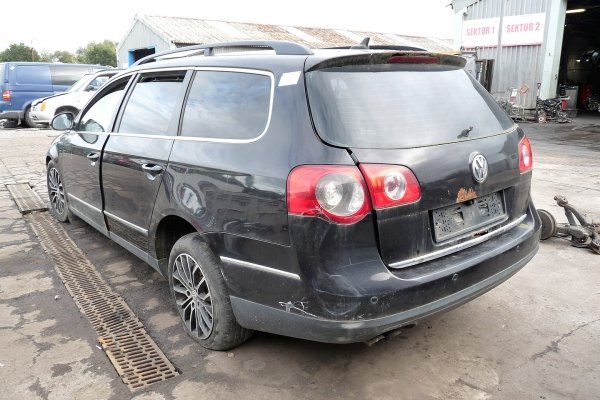 Fotel lewy kierowcy VW Passat B6 2007 Kombi 