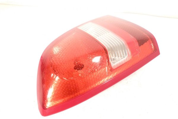 _Lampa tył lewa Nissan Primera P12 2002-2007 Sedan