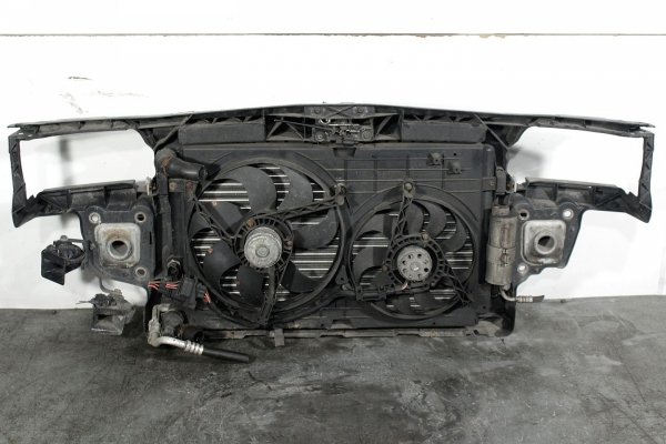 Pas przód chłodnica wentylator wody Audi A3 8L 2000 1.8i