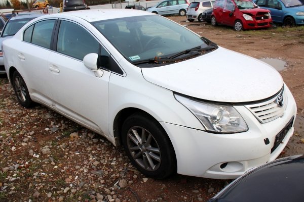 Zamek drzwi tył lewy Toyota Avensis T27 2009 Sedan