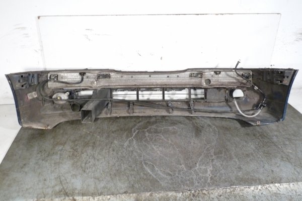 Zderzak przód PDC XENON BMW 5 E39 2002 Kombi (Kod lakieru: TOPASBLAU METALLIC (364))