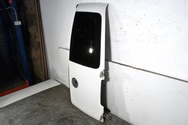 _Drzwi skrzydełkowe tył prawe VW Caddy 2K 2007 (kod lakieru: LB9A)