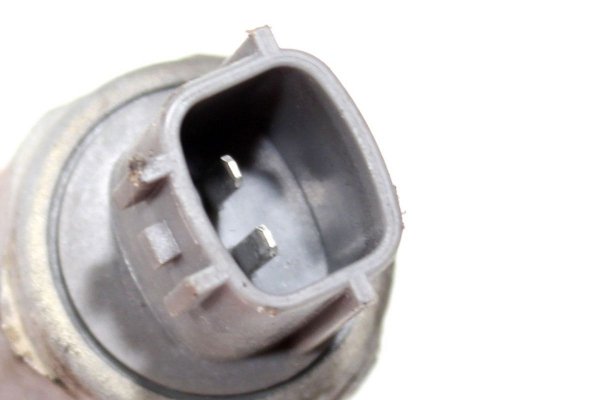 Zawór faz rozrządu Nissan Primera P11 1999-2002 1.6i 16V