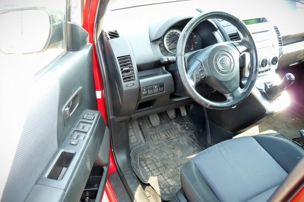 Półoś przód prawa Mazda 5 CR 2006 Van 