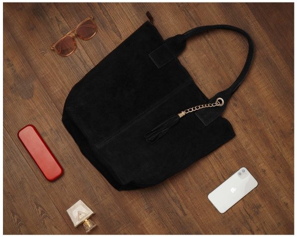 Skórzana torba damska włoska torebka miejska Solome Carvela czarna zamszowa plener