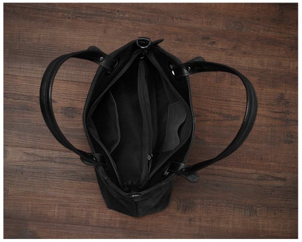 Damska skórzana torebka wizytowa listonoszka Solome Daily czarna zamsz plener