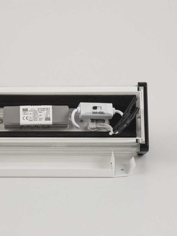 Lampa ścienna kinkiet LED z ryflowanego szkła minimalistyczny zmiana barwy światła IP44 BELCHITE LE45936 Luces Exclusivas