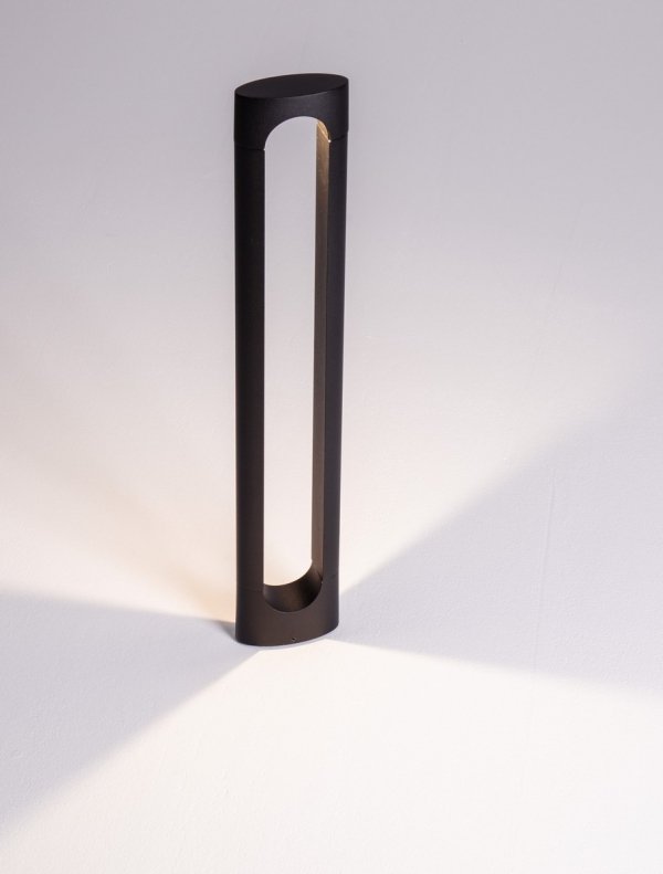Minimalistyczny słupek ogrodowy uniwersalny LED aluminiowy kolor antracyt prostokąt IP65 LUNQUERA LE75103 Luces Exclusivas
