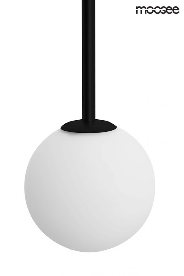 Nowoczesna czarna lampa wisząca Low Moosee szklane kuliste mleczne klosze