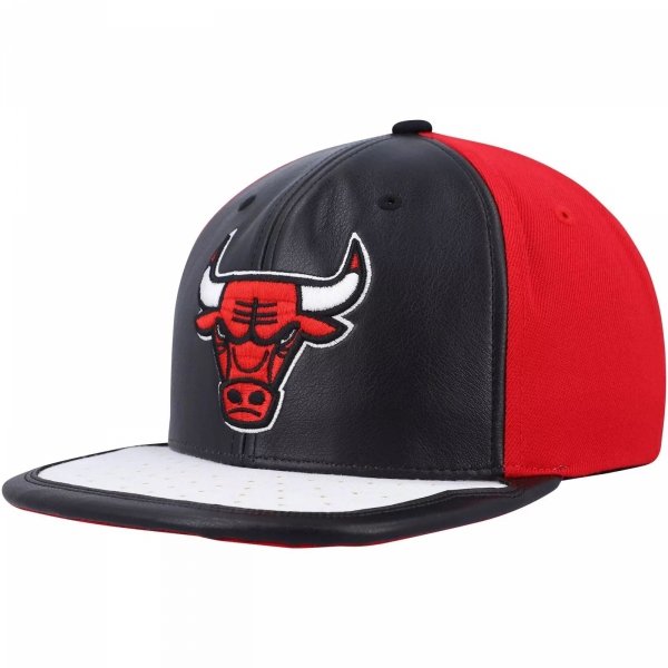 Mitchell &amp; Ness czapka z daszkiem Chicago Bulls NBA Day One Snapback Bulls 6HSSMM19224-CBUBKWH