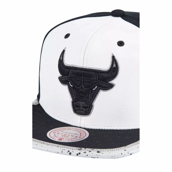 Mitchell &amp; Ness czapka z daszkiem Chicago Bulls NBA Day One Snapback Bulls 6HSSMM19226-CBUWHBK