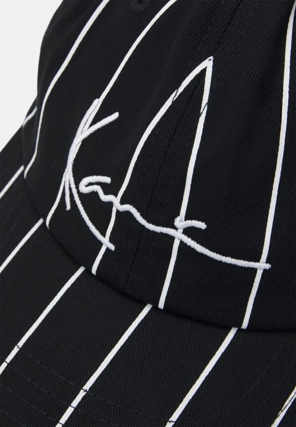 Karl Kani czapka z daszkiem KK Signature Pinstripe Cap 7004096