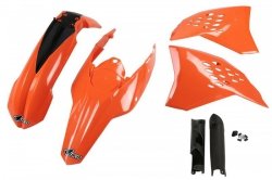 UFO KOMPLET PLASTIKÓW (FULL KIT) Z OSŁONAMI TELESKOPÓW (AMORTYZATORÓW) KTM EXC 09-10 KOLOR OEM (POMARAŃCZOWY) (KT511E999)