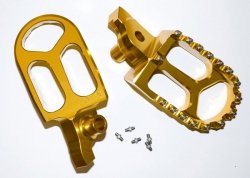 JR PODNÓŻKI PEGI ALUMINIOWE SUZUKI RMZ 250 07-09, RMZ 450 05-07 KOLOR ZŁOTY (2SZT) - WYPRZEDAŻ