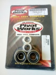 PIVOT WORKS ŁOŻYSKA KOŁA PRZEDNIEGO KTM 125/200/250/300/380`98-99 Z USZCZELNIACZAMI