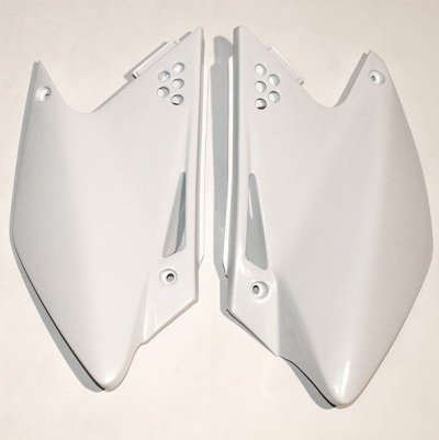 UFO BOCZKI TYLNE KAWASAKI KXF 250 06-08 KOLOR BIAŁY KX