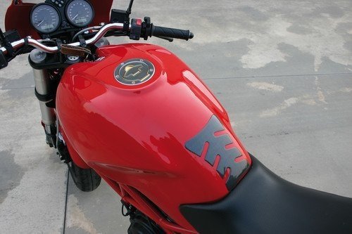 Osłona wlewu paliwa - Carbon - Ducati (5 otworów)