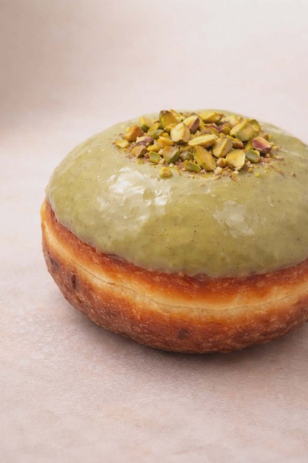 Pączek z pistacją