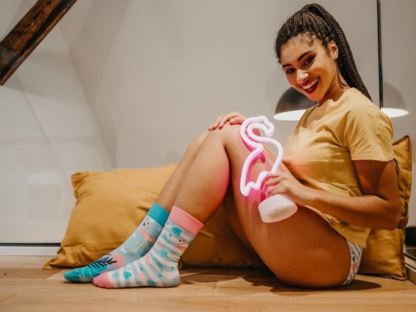 Love Flamingos - Socks Good Mood