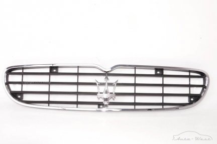 Maserati Gransport Front bumper grille complete new