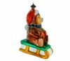 Glaskugel Teddybär auf Schlitten 11cm - Winterspaß