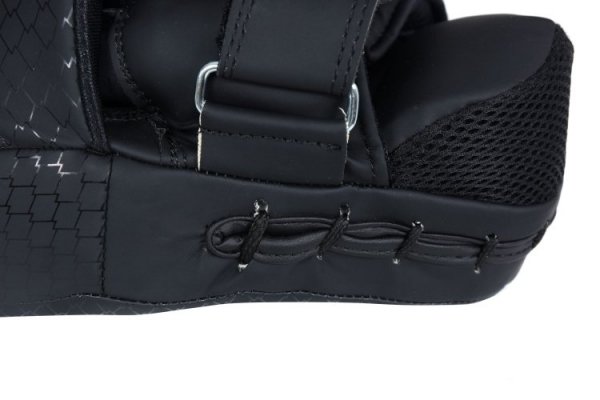     Łapy trenerskie ŁZ-MATT-BLACK 