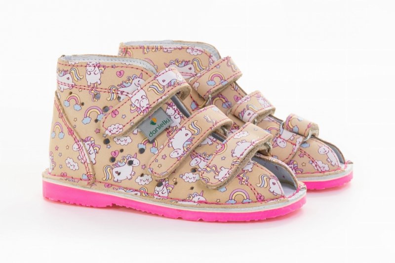 Sandałki profilaktyczne Danielki T125L BAJKOWE FF na rzepy