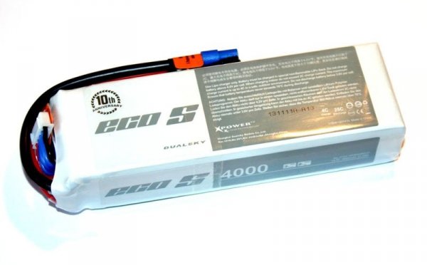 Dualsky 4000 mAh 25C/4C 14.8V