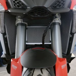 Osłona Chłodnicy Oleju RG Racing Ducati Multistrada V4 (S) (Sport) 21 Black