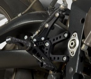 Podnóżki Regulowane RG Racing Triumph 675 Daytona (Skrzynia Biegów Road Lub Race), Zestaw Black