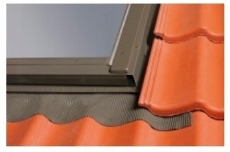 OKNO DACHOWE KRONMAT OPTILIGHT 78x118 B Z KOŁNIERZEM DO POKRYĆ FALISTYCH