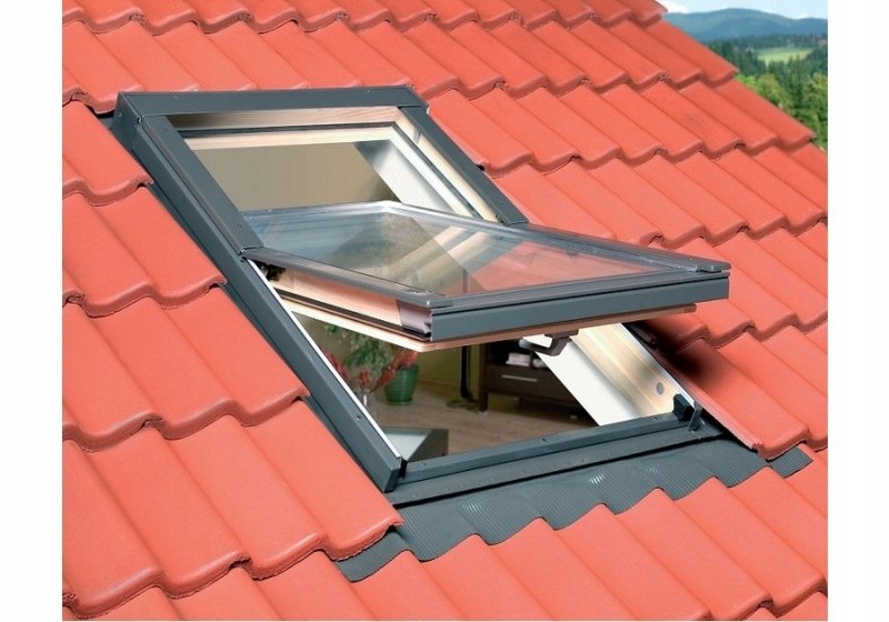 OKNO DACHOWE OPTILIGHT 55X98 VB NAWIEWNIK + KOŁNIERZ DO POKRYĆ FALISTYCH
