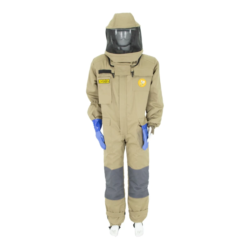 Protective suit for wasp and hornet nest removal (including Asian Hornets)