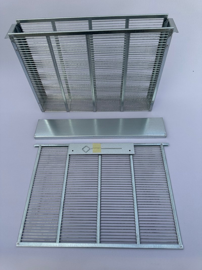 Izolator hybrydowy z wsuwaną kratą pionową, Dadanta, 1-ramkowy