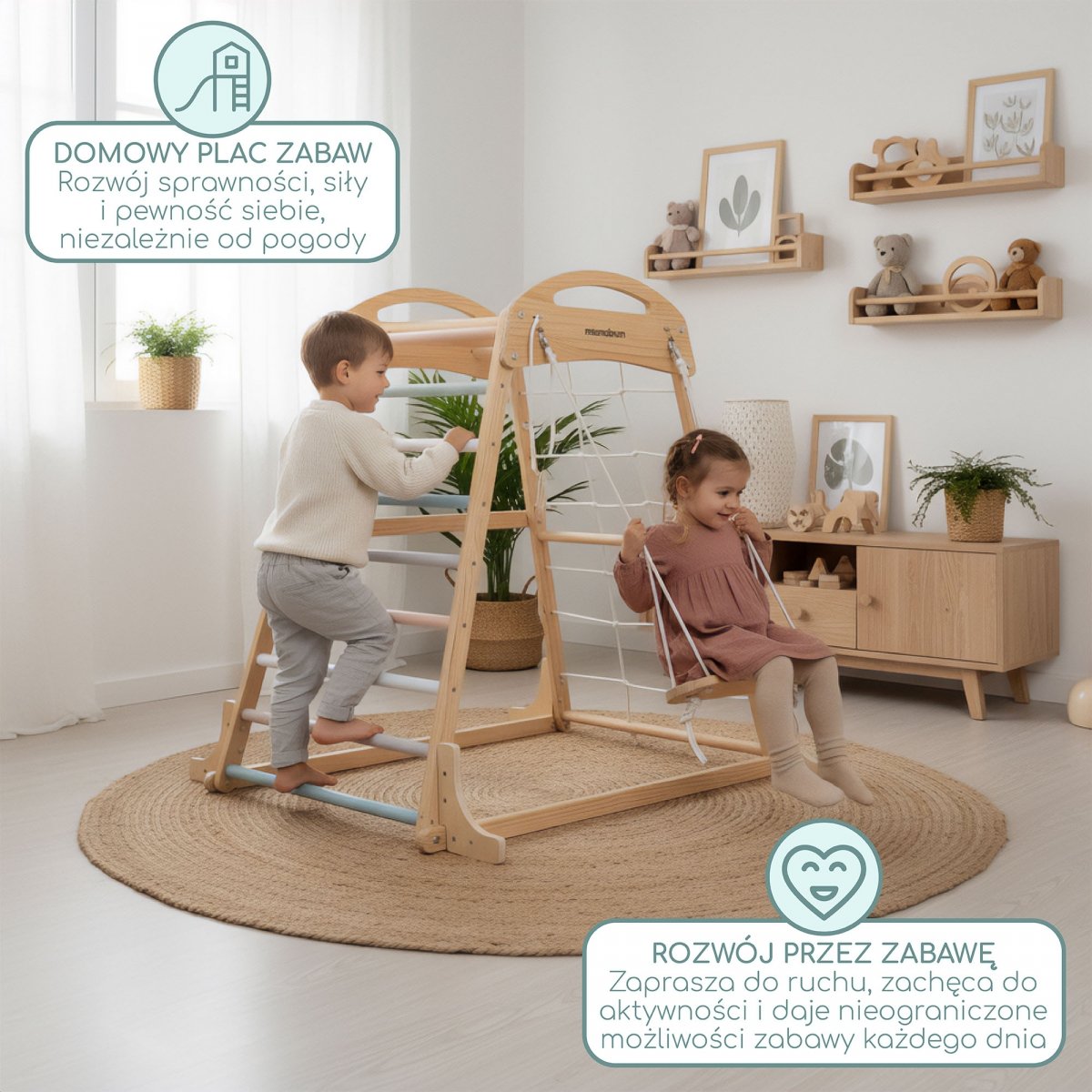 Drewniany domowy plac zabaw z huśtawką, kółkami gimnastycznymi i siatką wspinaczkową