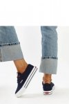 Granatowe damskie trampki na grubej podeszwie CROSS JEANS - Solea