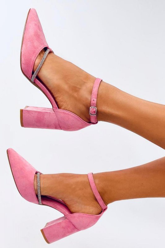 Czółenka na obcasie z paskiem AYARI PINK - Inello
