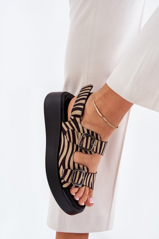 Sandały Model Genorre MAN0888 Zebra Beige/Black - Step in style