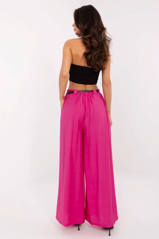 Spodnie Damskie Model MI-SP-A2476.95 Fuksja - Italy Moda
