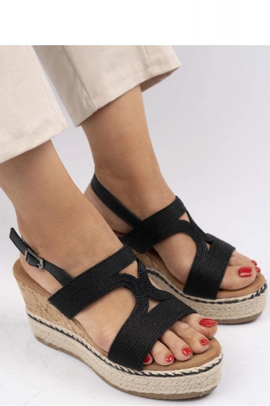 Sandały Model 8094 Black - Inello