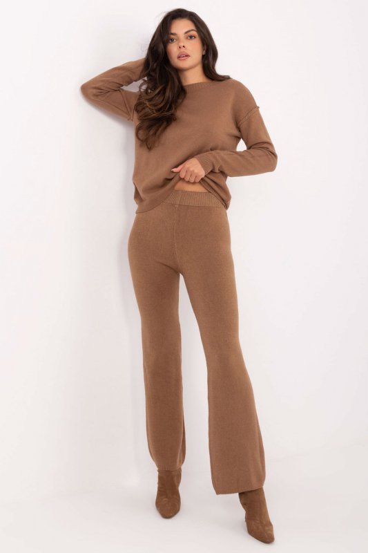 Spodnie Komplet Model IT-KMPL-98692.57 Camel - Italy Moda