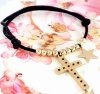 GOLDENES ARMBAND MIT EDELSTAHL
