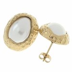 gold earrings made of stainless steel
