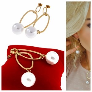 gold earrings made of stainless steel