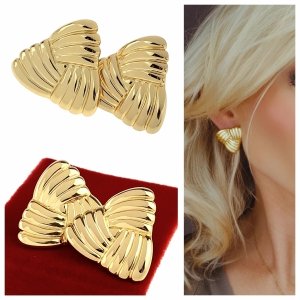 gold earrings made of stainless steel