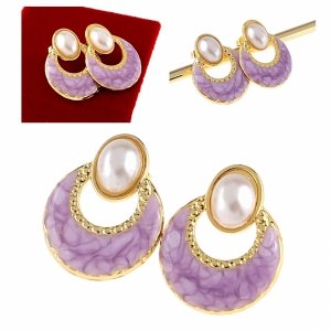 gold earrings made of stainless steel