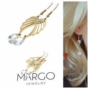 gold earrings made of stainless steel