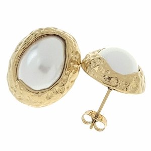 gold earrings made of stainless steel