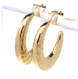 gold earrings made of stainless steel